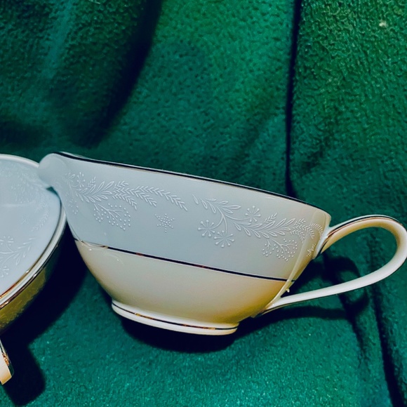 Noritake Fine China Cream and Sugar set - NWOT - Picture 10 of 11